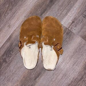 Birkenstock size 38 Boston shearling clogs